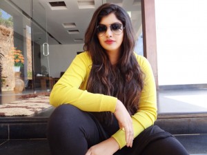 Naina Sarwar (aka) NainaSarwar