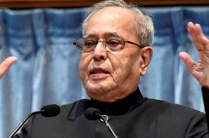 Pranab Mukherjee\'s nod to grace RSS event kicks up storm.