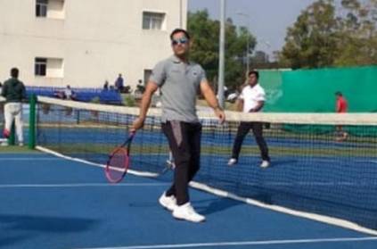 Dhoni is playing tennis in ranchi