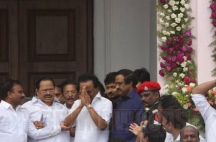 Stalin requests DMK cadres to maintain peace at Rajaji Hall