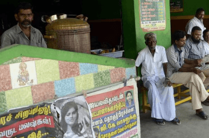 tea stall owner writes off dues of farmers hit by cyclone Gaja