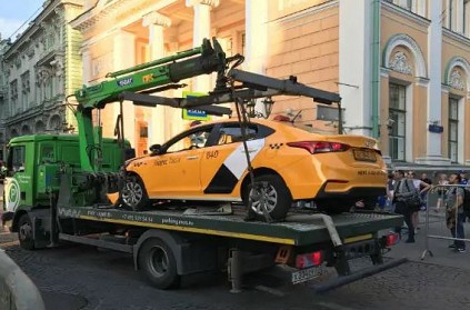 Shocking - Car smashes into crowd of FIFA fans in Moscow