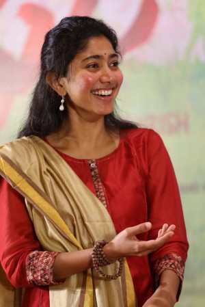 Sai Pallavi (aka) SaiPallavi