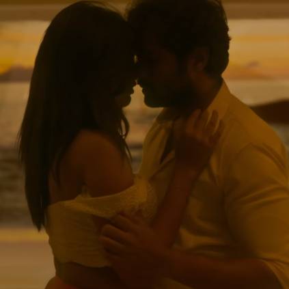 Ee Samayam Naa Hrudayam Video Song from 24 Kisses