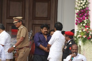 Karunanidhi death: Political leaders and Celebrities pay homage