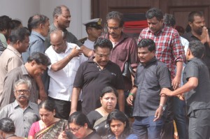 Karunanidhi death: Political leaders and Celebrities pay homage