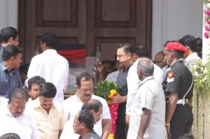 Karunanidhi death: Political leaders and Celebrities pay homage