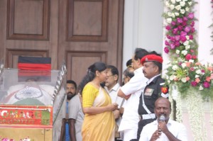 Karunanidhi death: Political leaders and Celebrities pay homage