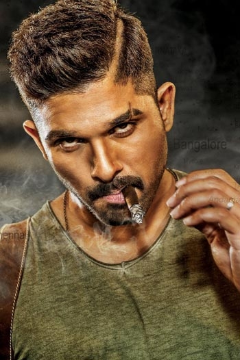 Naa Peru Surya quick movie review Allu Arjun showcases his class act in  the first half  Bollywood News  Gossip Movie Reviews Trailers  Videos  at Bollywoodlifecom